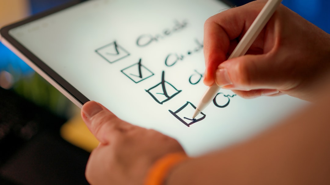 Ticking off a checklist on a tablet, mirroring the eight vendor-neutral checks to run any CCRN review course through
